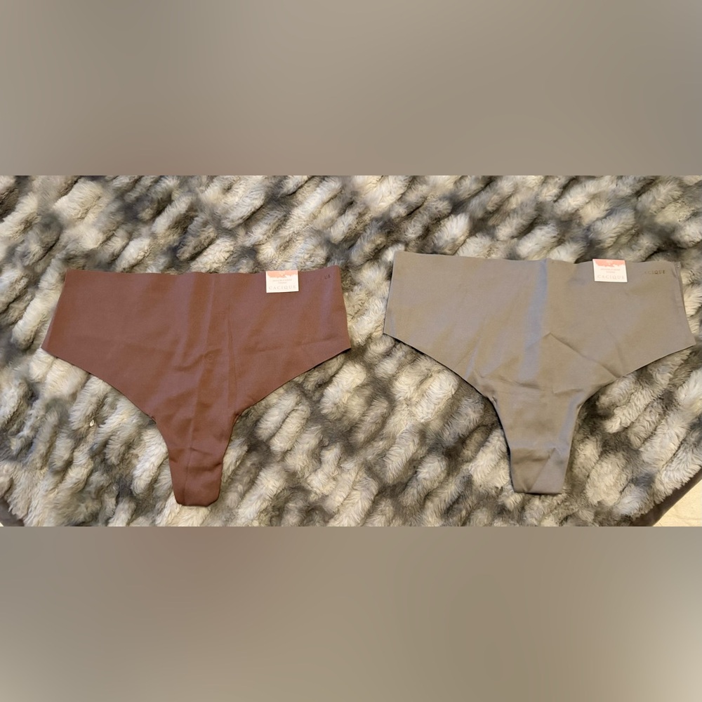 NWT bundle Invisible Edge Thong size 14/16